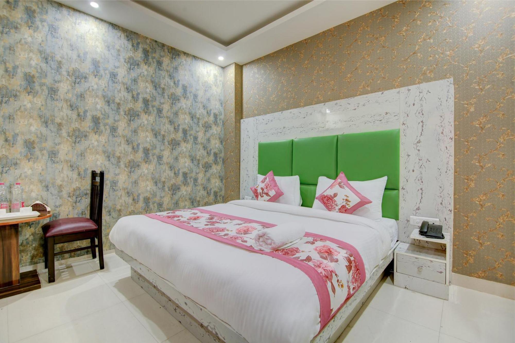 Hotel Smart Signature By Smart Group Nueva Delhi Exterior foto