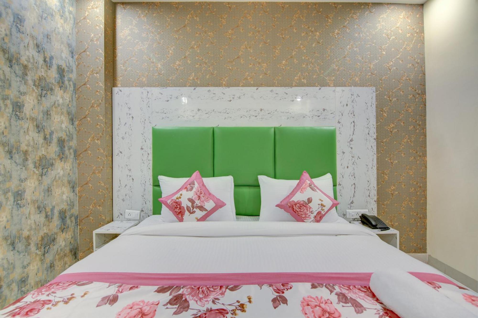 Hotel Smart Signature By Smart Group Nueva Delhi Exterior foto